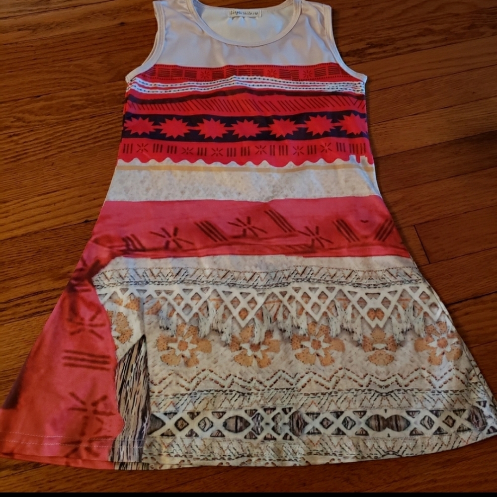 Moana inspired dress fits like a 5/6